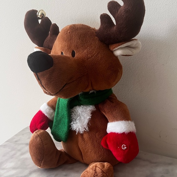 SINGING REINDEER PLUSHIE - Picture 4 of 11